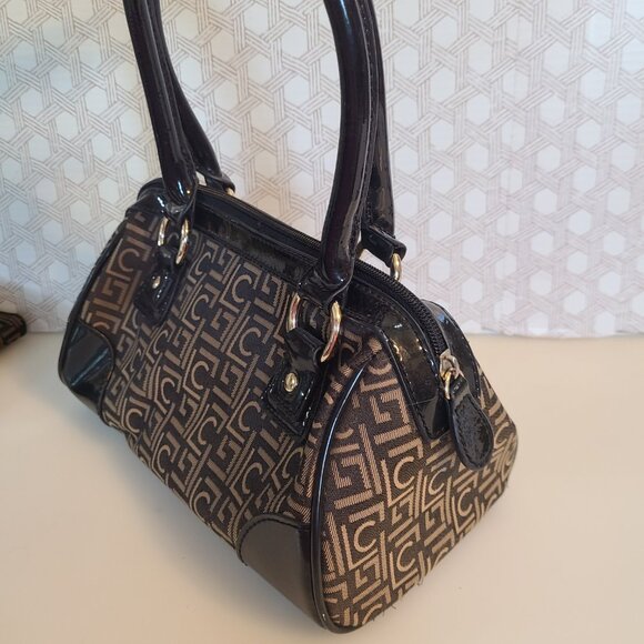 Liz Claiborne Set - Barrel Bag and Wallet - Brown and Cream Logo - Picture 8 of 14